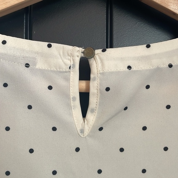 Merona cream + black Polk dot short sleeve blouse - Picture 3 of 5